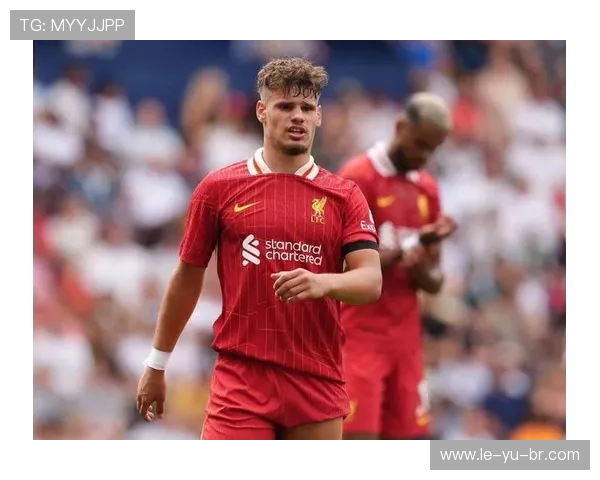 新援首秀惊艳全场,表现引发球迷热议